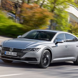 2019-Volkswagen-Arteon-135.jpg