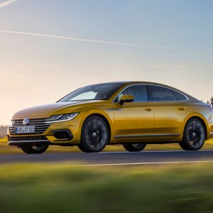2019-Volkswagen-Arteon-111.jpg